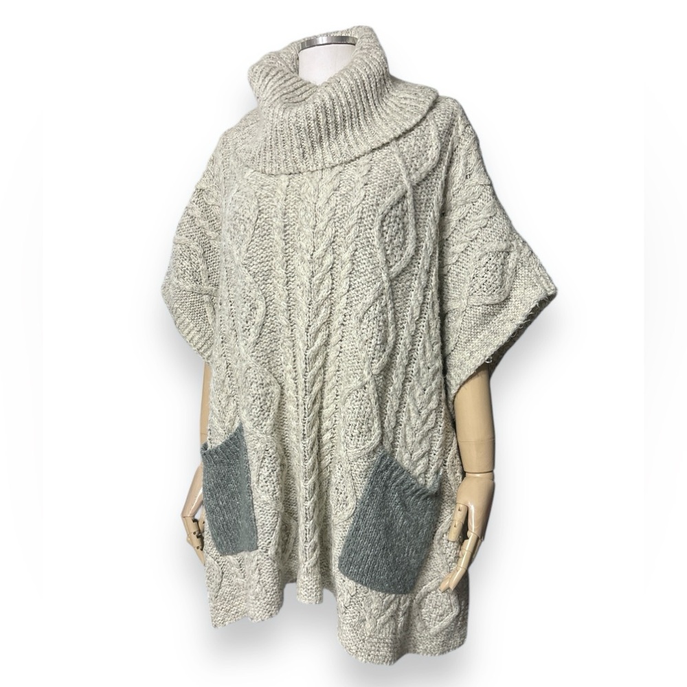 LED LUXE ESSENTIALS DENIM Grey Cable Knit Turtleneck Maternity Poncho